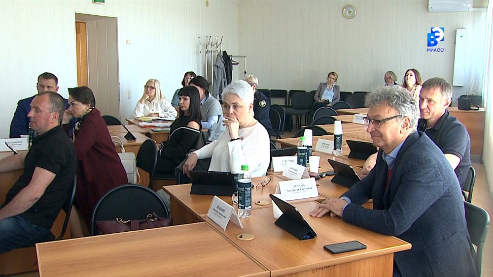 Депутаты МГО обсуждают проект нового памятника