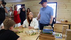 Алексей Текслер оценил благоустройство челябинского парка имени Тищенко