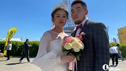 Четыре пары создали семьи в рамках VIII Парижского полумарафона