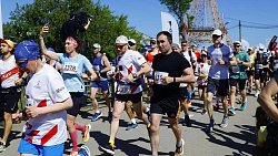 Организаторы подвели итоги Парижского полумарафона — 2024