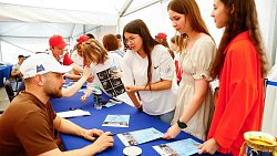 Организаторы подвели итоги Парижского полумарафона — 2024