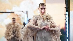 Новые подробности первого показа мод в челябинском Париже