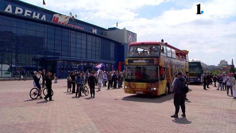 «Металлург» провел чемпионский парад