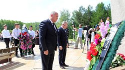 На месте железнодорожной катастрофы под Ашой прошел траурный митинг