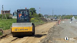 Дорожники расширяют трассу между Вахрушево и Миасским до четырех полос