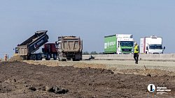 Дорожники расширяют трассу между Вахрушево и Миасским до четырех полос