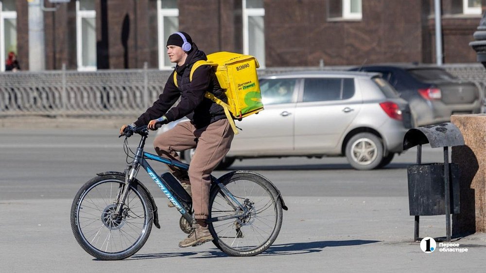 СФР обещает не приостанавливать выплату пособий студентам на время летней подработки