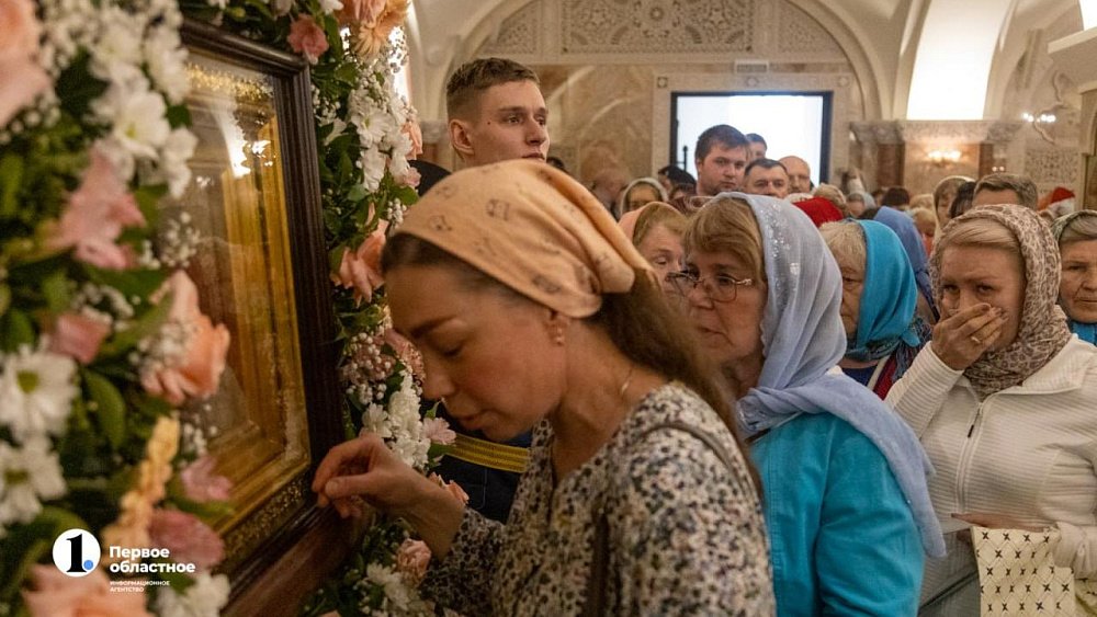 11 тысяч православных помолились Казанской иконе Богородицы в Челябинске
