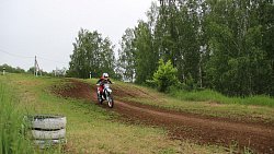 Челябинские гонщики одержали победу на региональных соревнованиях по мотокроссу