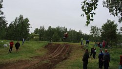 Челябинские гонщики одержали победу на региональных соревнованиях по мотокроссу