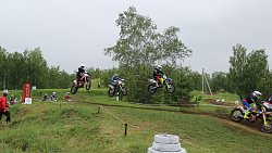 Челябинские гонщики одержали победу на региональных соревнованиях по мотокроссу