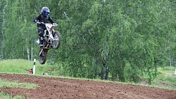 Челябинские гонщики одержали победу на региональных соревнованиях по мотокроссу