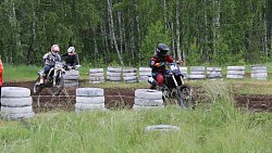 Челябинские гонщики одержали победу на региональных соревнованиях по мотокроссу