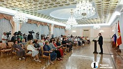 В Челябинской области 49 соцработников стали лауреатами премии губернатора