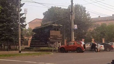 Челябинск засыпало тополиным пухом