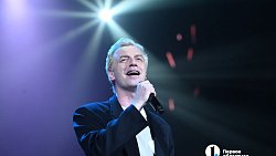 Алексей Текслер вручил госнаграды участникам СВО на концерте в честь Дня России