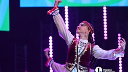 Алексей Текслер вручил госнаграды участникам СВО на концерте в честь Дня России