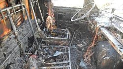 В Златоусте пьяный мужчина поджег чужой микроавтобус