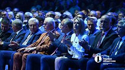 Фоторепортаж: лучшие кадры с обращения Алексея Текслера к депутатам Заксобрания