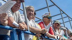 Конные бега в Уйском районе собрали участников и зрителей со всей Челябинской области