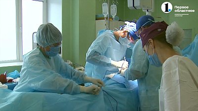 Врачи ЧОКБ сделали редкую операцию на печени