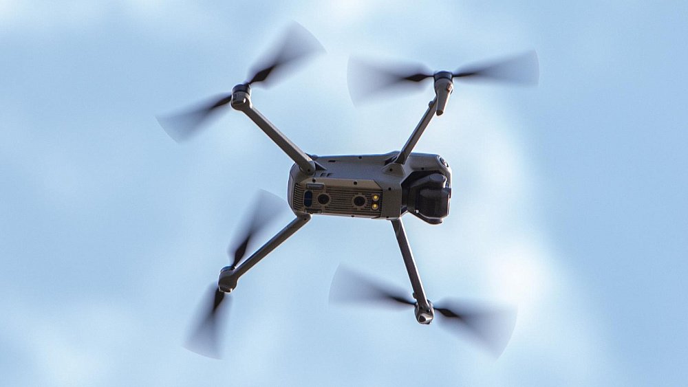 Челябинцам рассказали, как действовать в случае атаки беспилотника