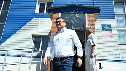 Алексей Текслер поручил «довести до ума» стадион в Кыштыме