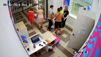 Полиция ищет воров из пункта выдачи на Зеленой