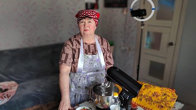 «Лорик все еще со своим двориком»: после переезда в Миасс блогер стала еще популярнее