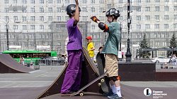 В центре Челябинска открыли скейт‑парк с новыми фигурами