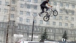 В центре Челябинска открыли скейт‑парк с новыми фигурами