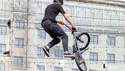 В центре Челябинска открыли скейт‑парк с новыми фигурами