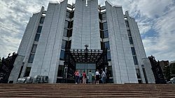 Инвалиды в Челябинске пожаловались, что не могут попасть в драмтеатр