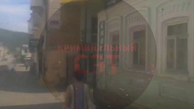 В Златоусте водитель Газели выскочил на тротуар и наехал на 72-летнюю пенсионерку