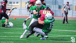 Челябинская команда одержала первую победу в чемпионате России по американскому футболу