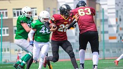 Челябинская команда одержала первую победу в чемпионате России по американскому футболу