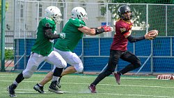 Челябинская команда одержала первую победу в чемпионате России по американскому футболу