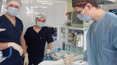 Магнитогорские хирурги спасли подростка с дырой в желудке