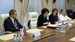 Алексей Текслер подал документы кандидата на пост губернатора Челябинской области