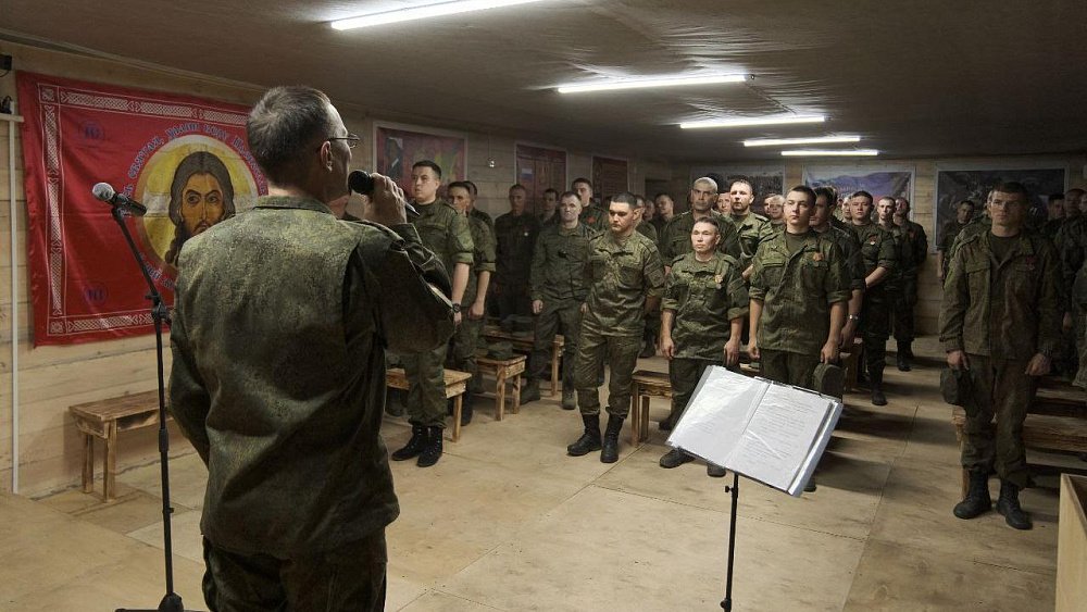 Челябинские артиллеристы получили государственные награды в зоне СВО