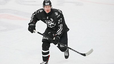 Челябинский хоккеист в новом сезоне будет выступать за «Магнитку»