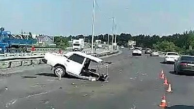 Под Челябинском «семерку» разорвало после столкновения с Nissan