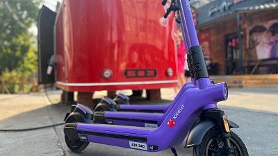 В Челябинске сервис кикшеринга «МТС Юрент» разместил 1,7 тысячи самокатов