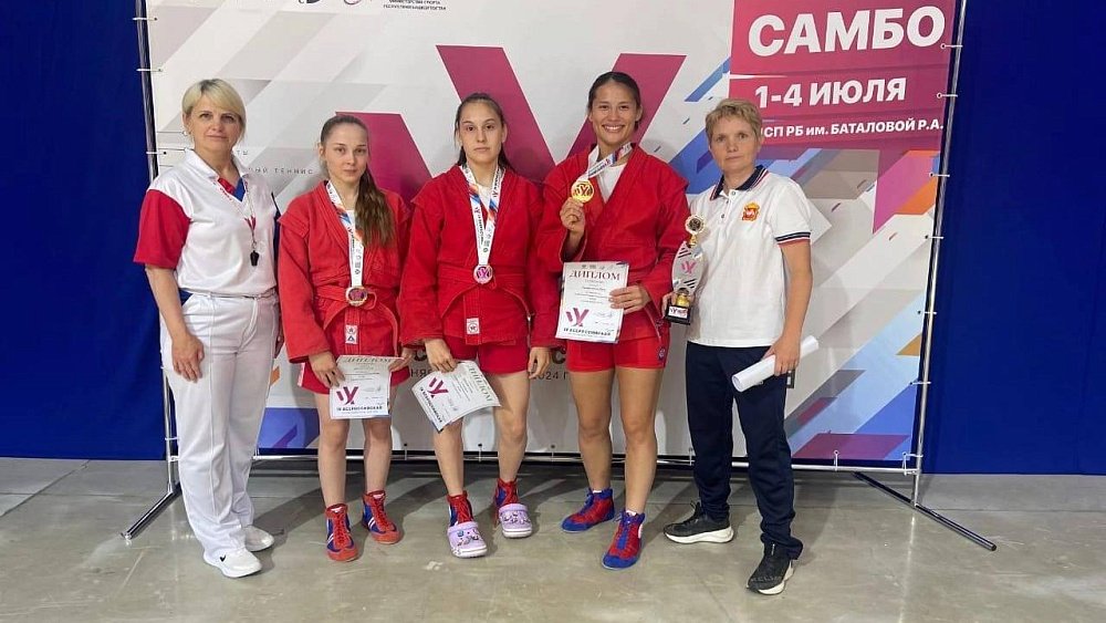 Челябинка Дина Гизатулина выиграла турнир по самбо на Всероссийской универсиаде
