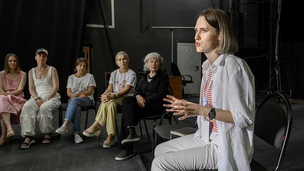 Челябинцам покажут четыре сказочных театральных эскиза