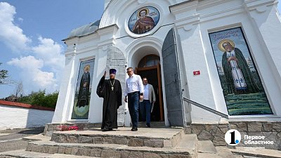 Алексей Текслер побывал в Свято-Троицком кафедральном соборе