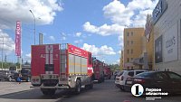 200 человек эвакуированы из ТРК «Фиеста» на северо‑западе Челябинска из‑за пожара