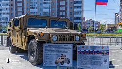 «Горит за милую душу»: в Челябинске показали подбитую технику НАТО