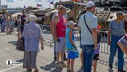 Выставку трофейной техники НАТО за день посетили 12 тысяч южноуральцев