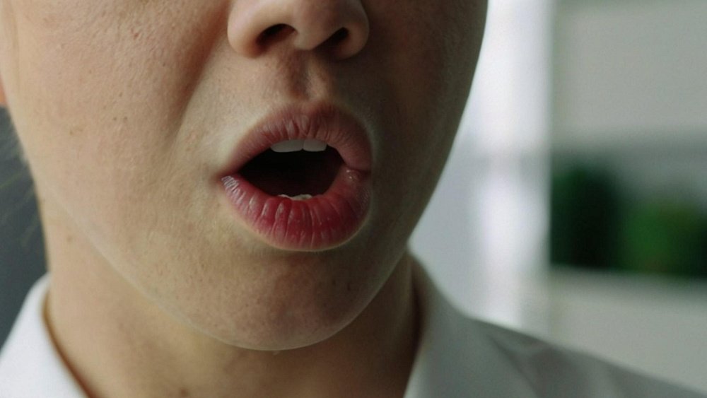 О каком диагнозе может рассказать запах изо рта